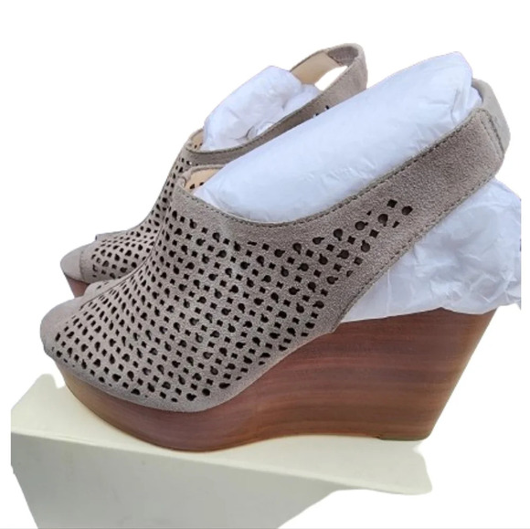 Coach Chastity‎ Op Art Laser Wedges 9 5 NEW - Picture 1 of 11
